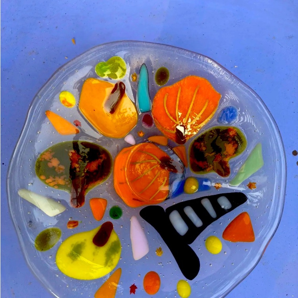 Witches Hat “Design Glass”A Fused Art Glass Handmade 7”x 2” Bowl on Clear glass